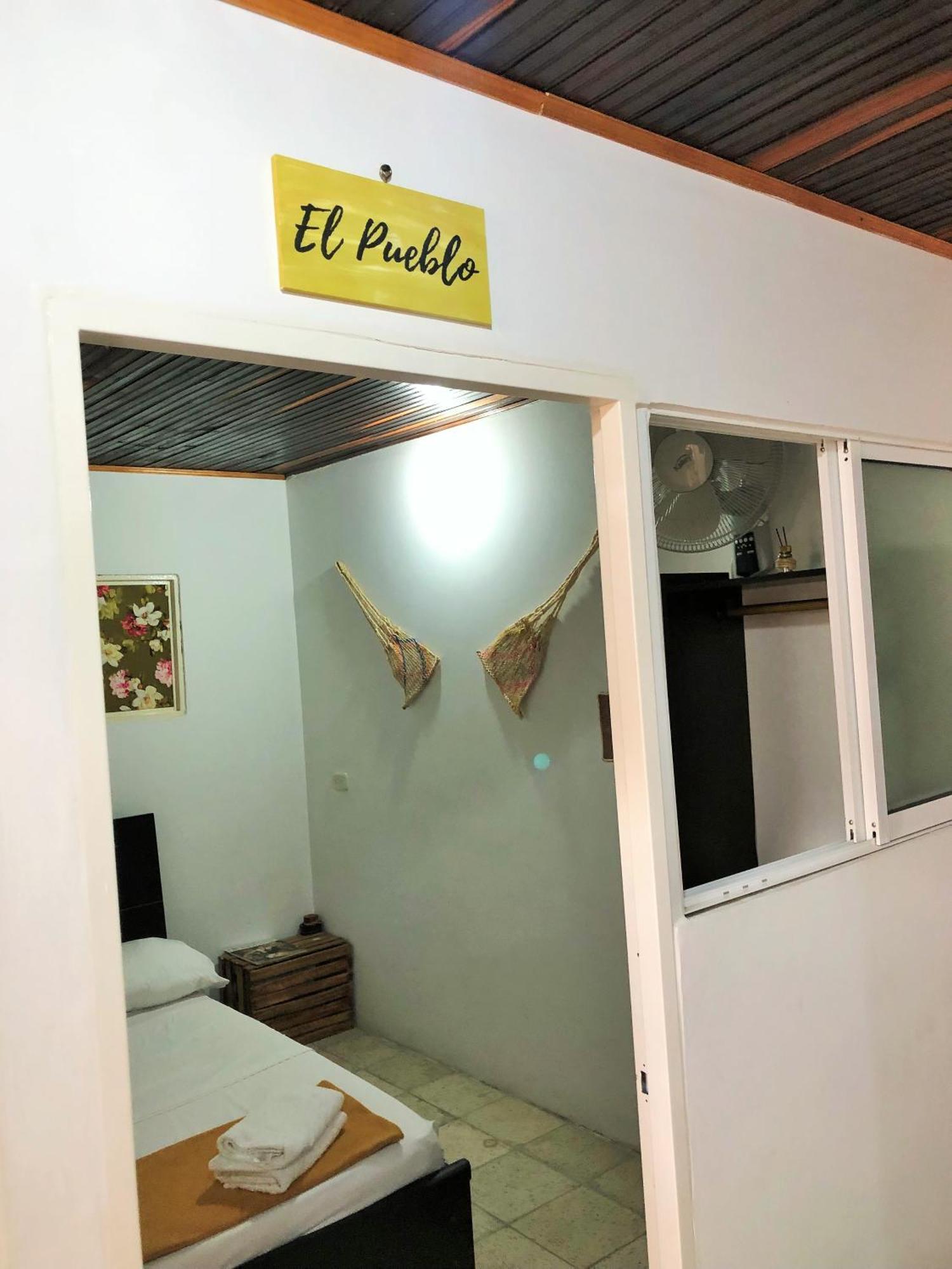 Hospedaje Los Capuchinos Socorro Exterior foto